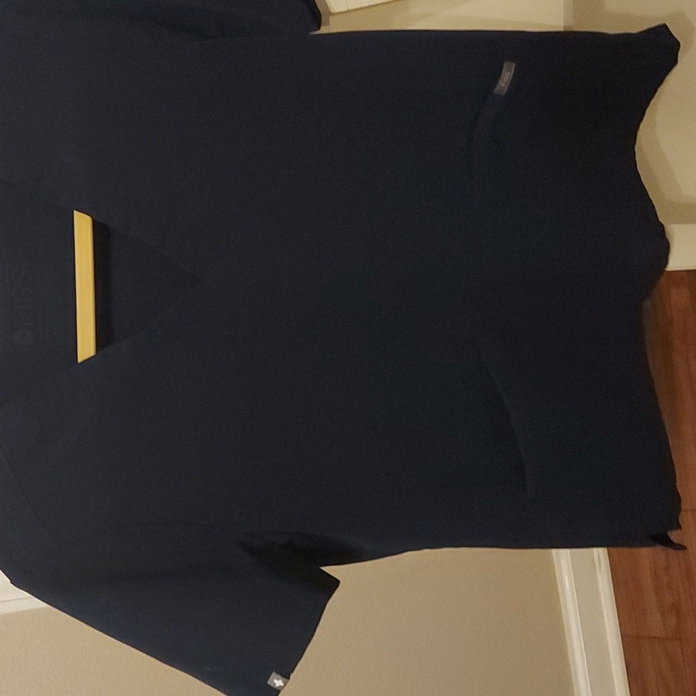 Figs scrub top medium navy